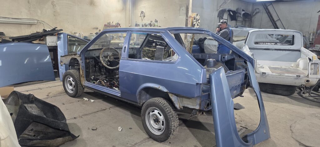 ВАЗ-21083