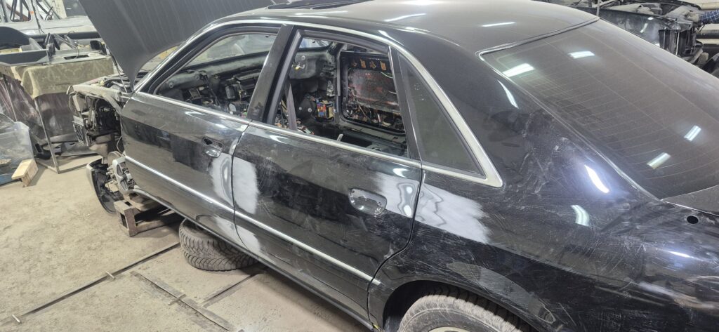 Audi A8-1999 года