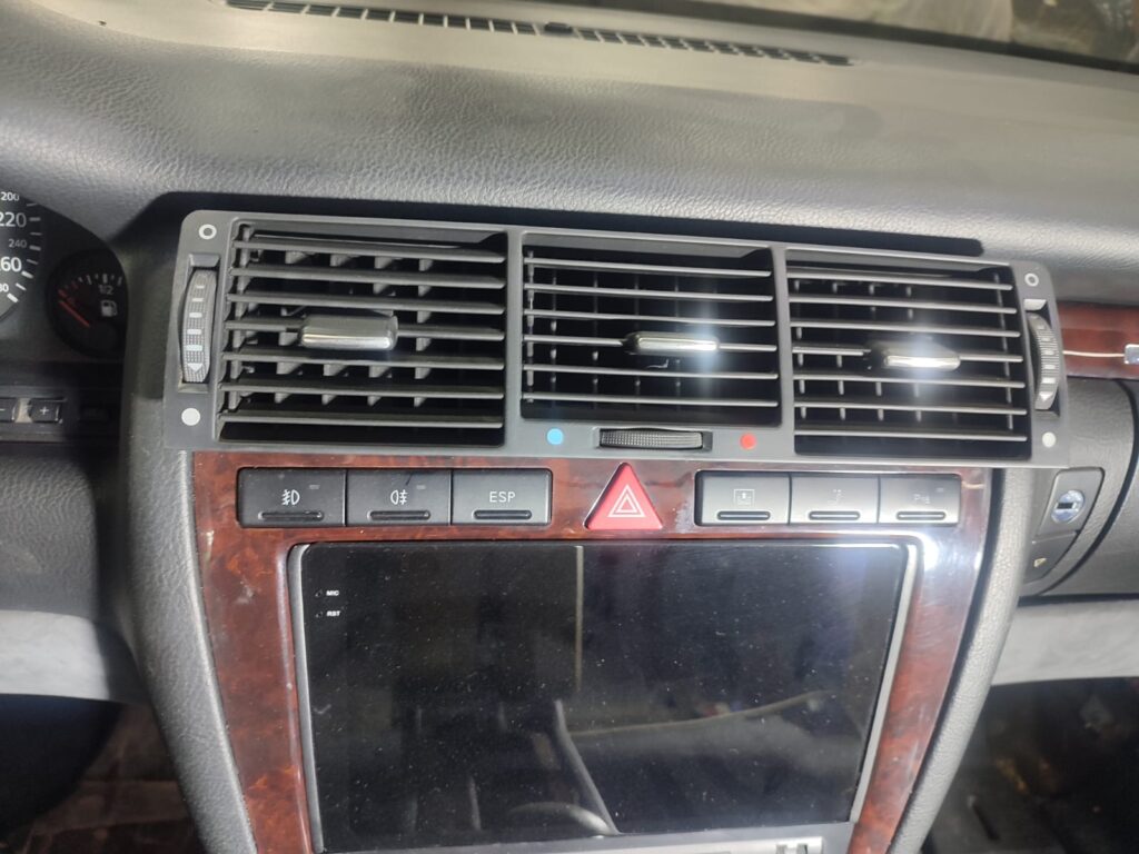 Audi A8-1999 года
