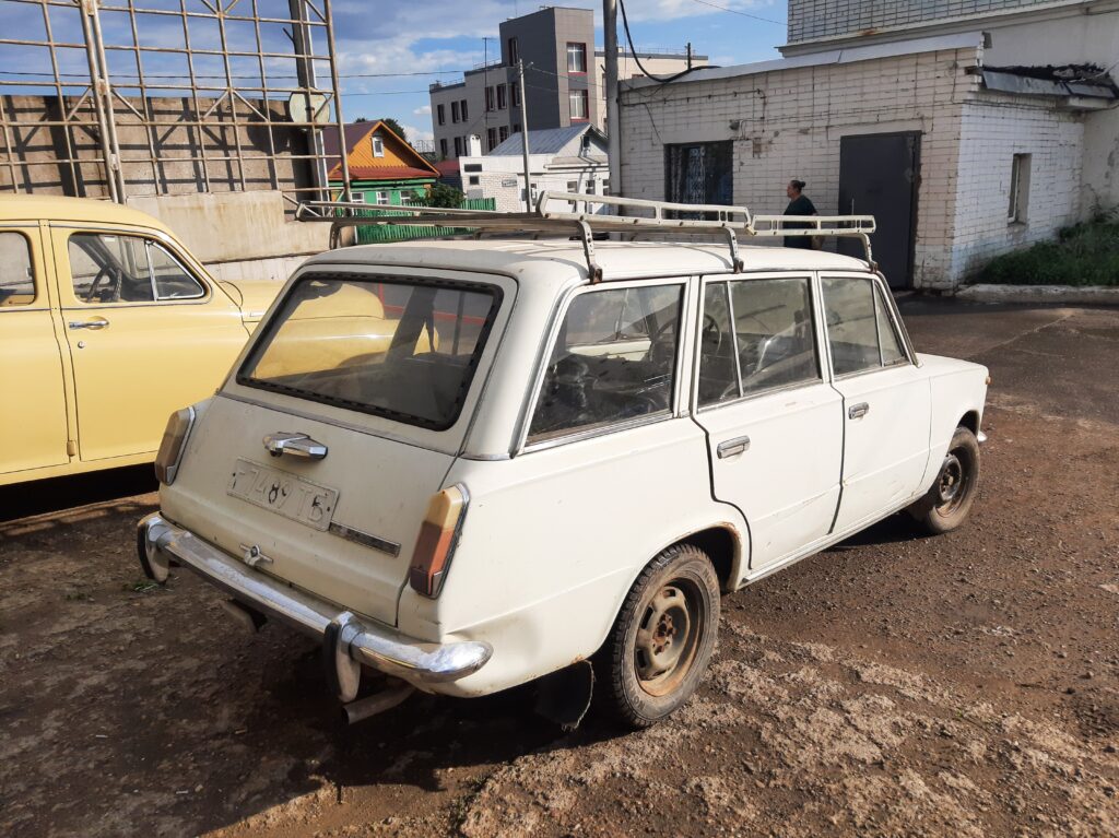 ВАЗ 2102